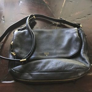 Fossil purse in good condition.